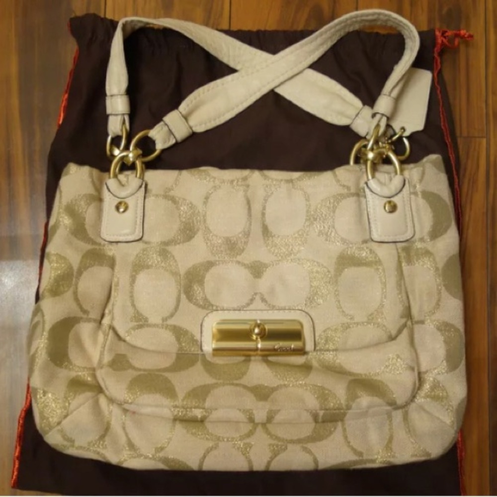 AUTH Coach Kristen Linen Hobo